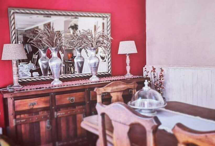 בית מלון כפרי Heidelberg Lodge