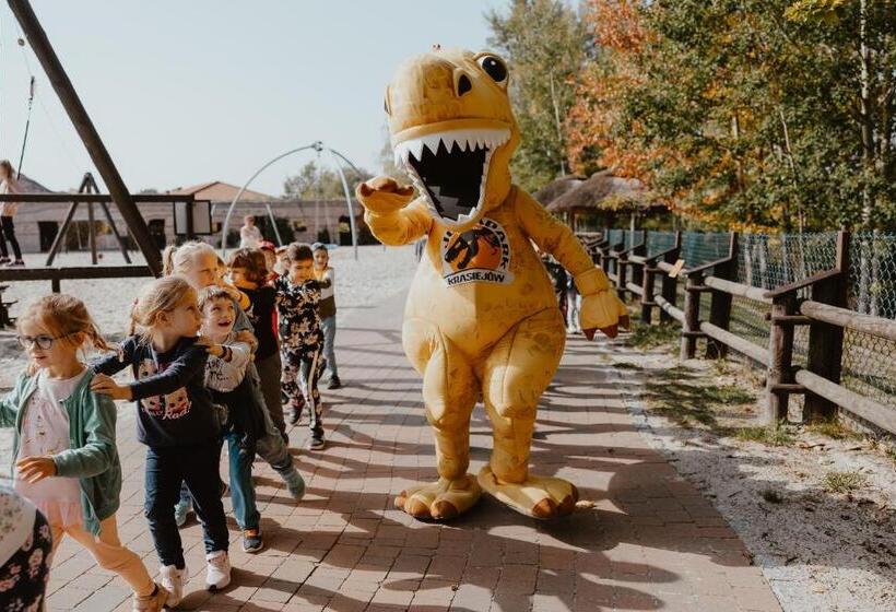 ユースホステル Noclegi Jurapark Krasiejów