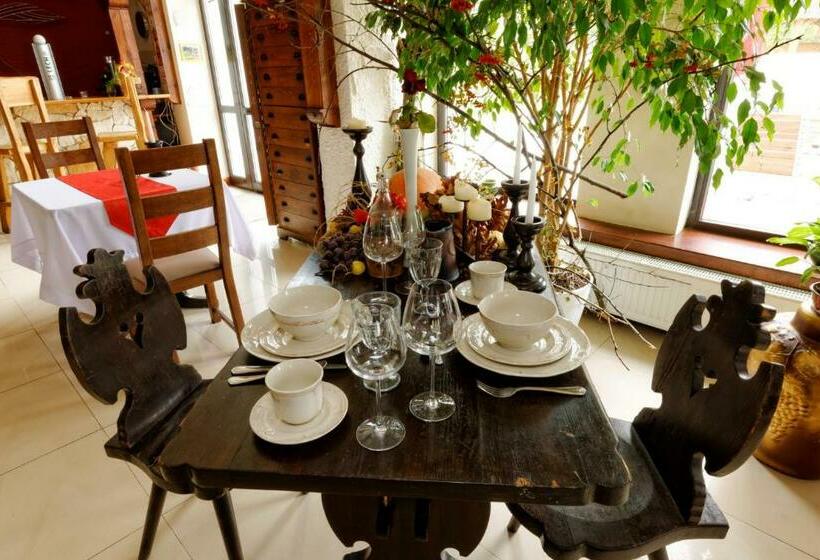 هاستل Restauracja Rycerska