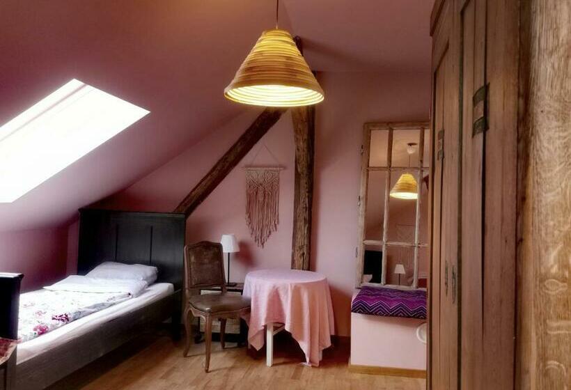 ベッドアンドブレックファースト Klimatyczny Dom, Noclegi W Lesie Miejskim