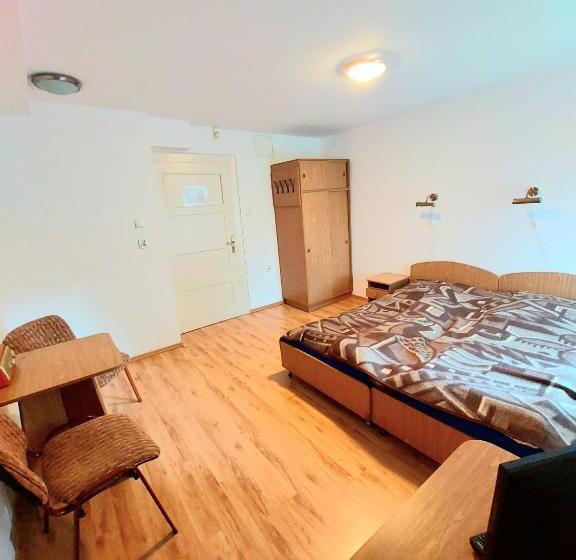 پانسیون Marel Apartments U Sowy  Sauna Polanica Zdrój