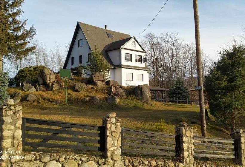 住宿加早餐  Skały Spały