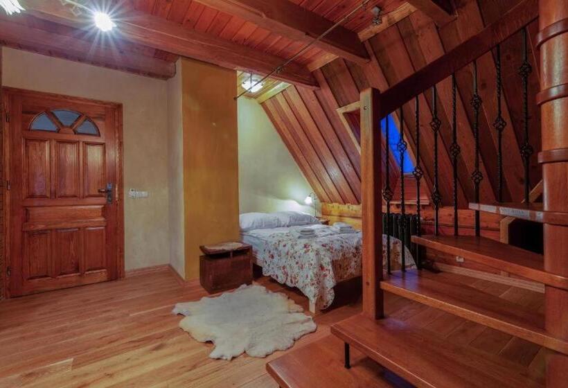 ホテル Farma Lama Dom Gościnny