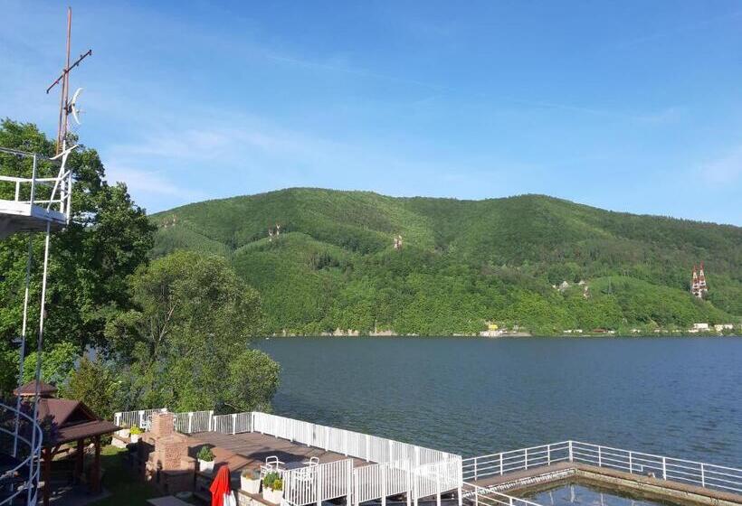 Курорт Owr Przystań