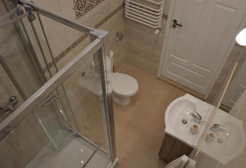 هاستل Ada Aparthouse