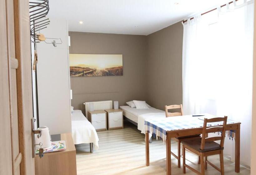 هاستل City Apartments & Gym