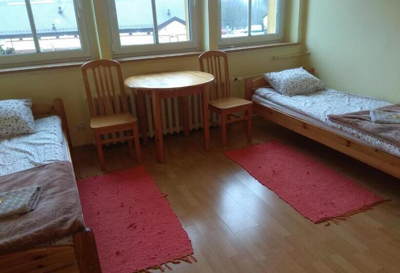 הוסטל Osir W Człuchowie