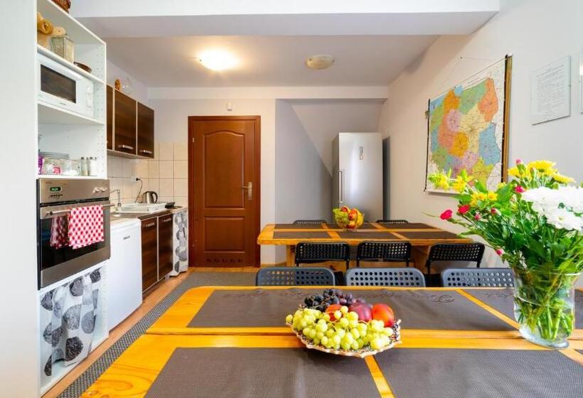 مبيت وإفطار Leśniczówka Pod śnieżką