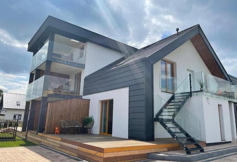مبيت وإفطار Nova Apartamenty Rewa