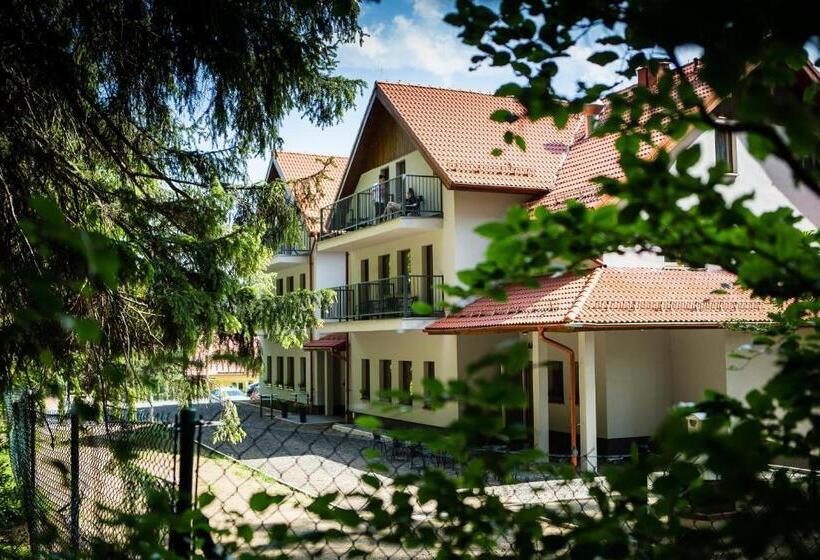 تختخواب و صبحانه Villa Obis