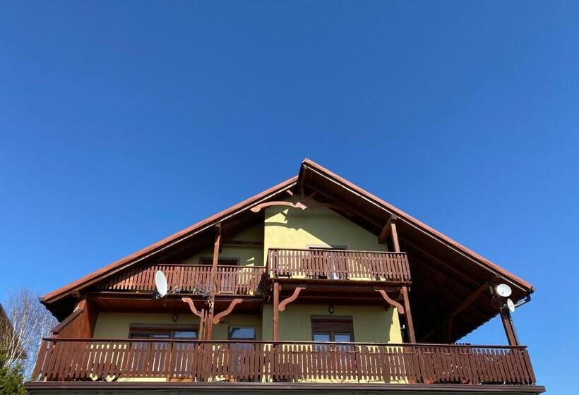Bed and Breakfast Zajazd Izabela