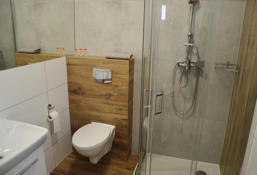 Hostel Adabet