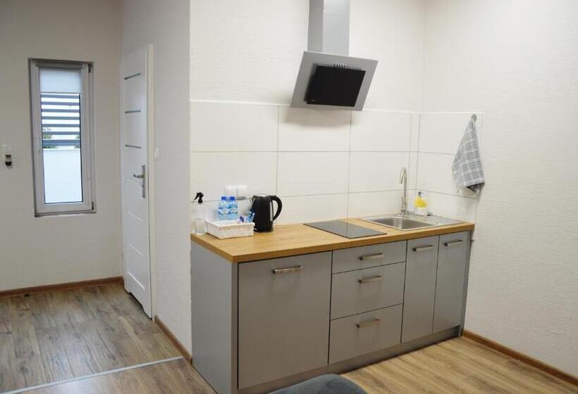 Hostel Adabet