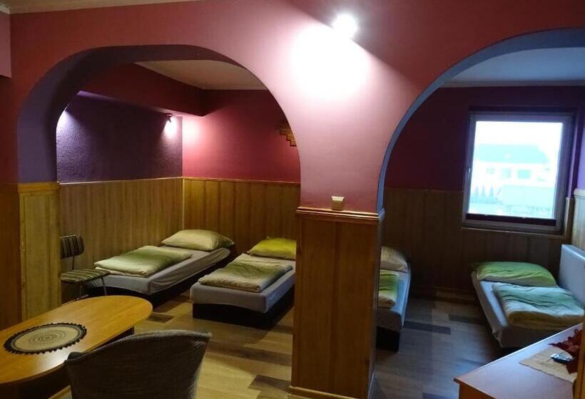 פנסיון Gościniec Agrozajazd