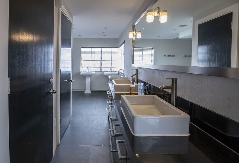 هاستل Posh South Beach