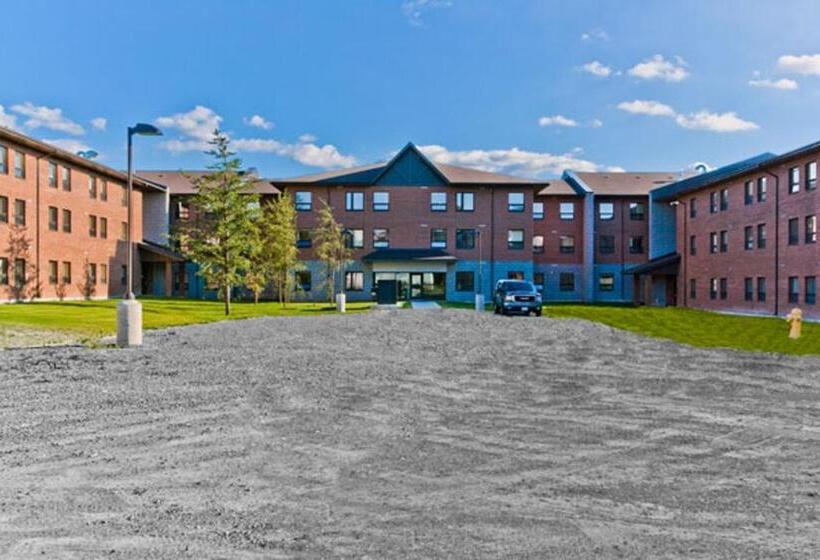 هاستل Residence & Conference Centre   Sudbury North