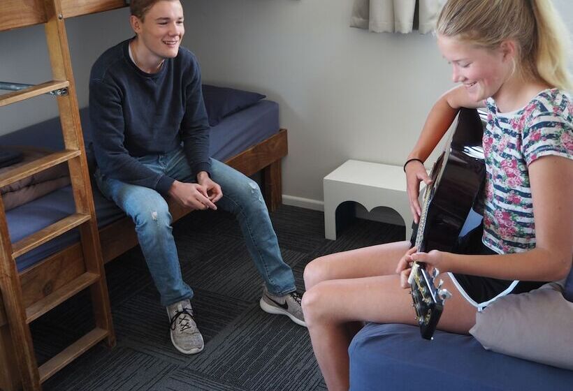 هاستل Tasman Bay Backpackers