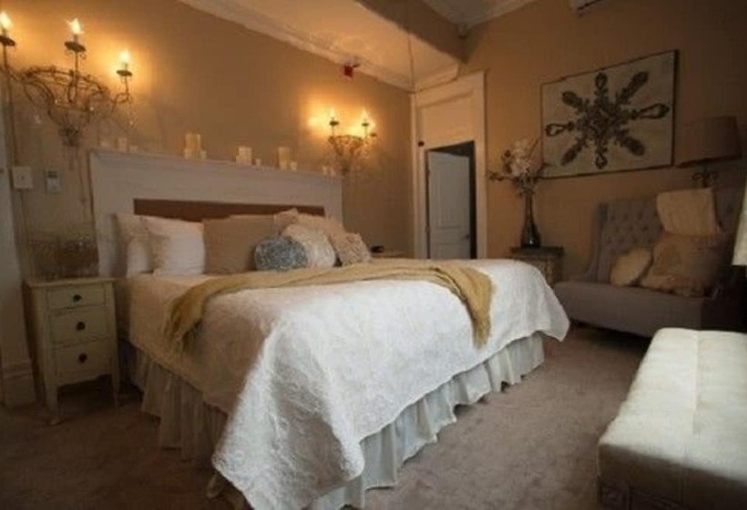 مبيت وإفطار Hamilton House Inn
