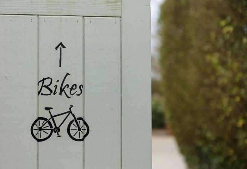 Holly Lodge Boutique B&b