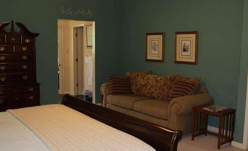 호텔 The Crossroads Inn