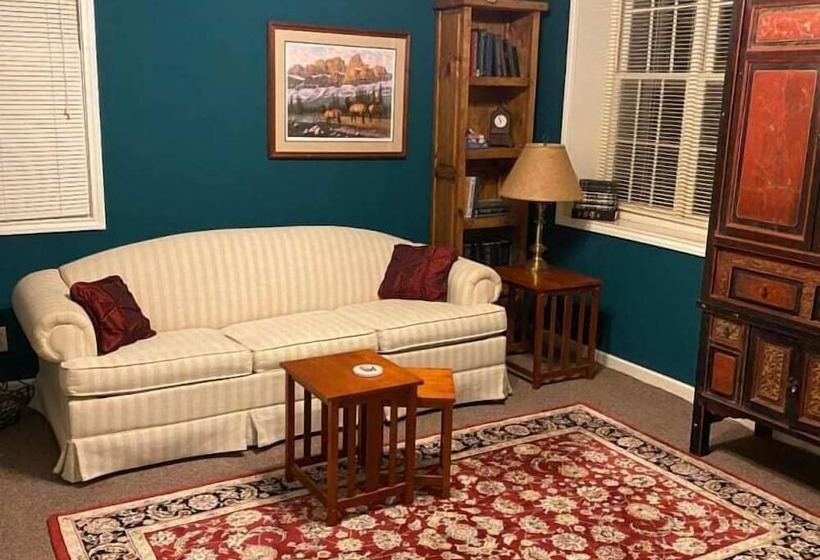 호텔 The Crossroads Inn