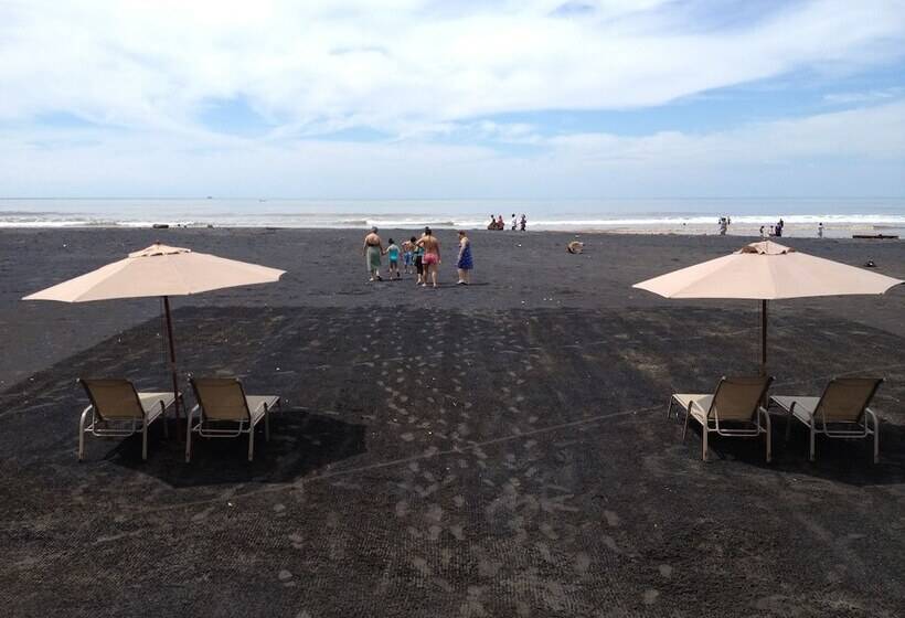 هتل Sabas Beach Resort