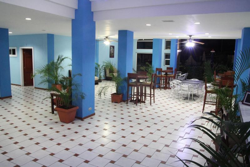 هتل Sabas Beach Resort