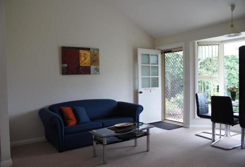 فندق على الطريق Shearwater Cottages