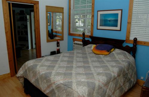Пансион The Beach Bungalow