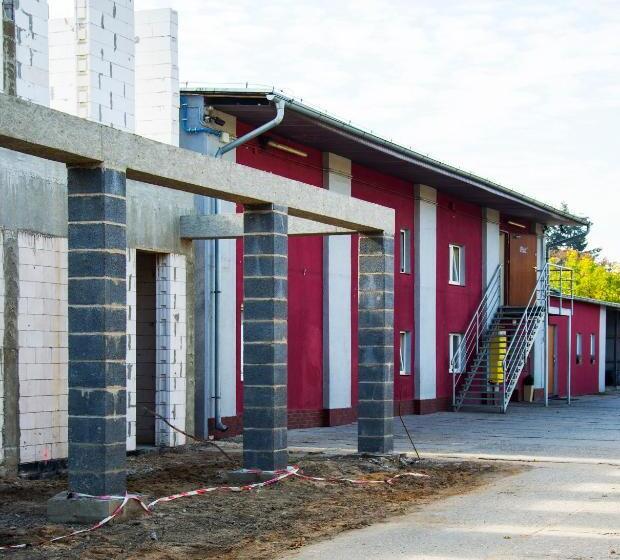 ユースホステル Apartament Adabet