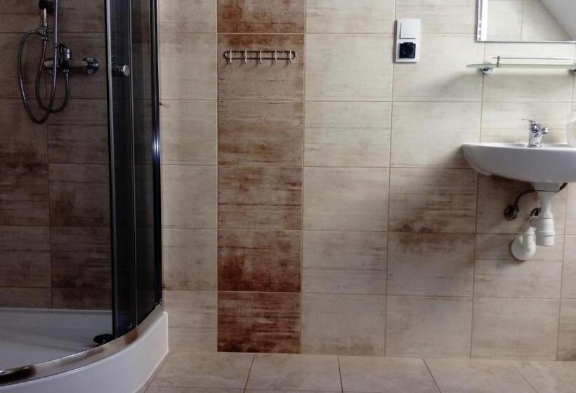 فندق صغير Restauracja Teo