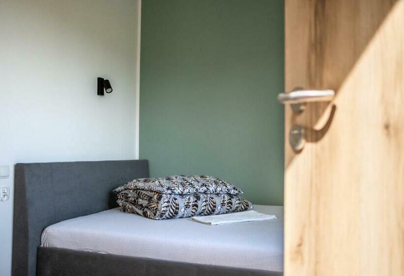 Bed and Breakfast Zajazd Tadeo