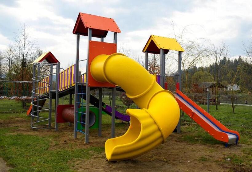 ホテル Agroturystyka Chmiel