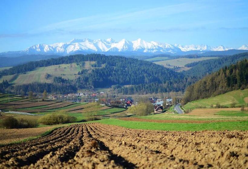 ホテル Agroturystyka Chmiel