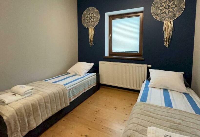 ホテル Baza Grapa Dom Pokoje Do Wynajęcia