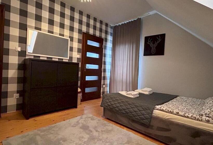 ホテル Baza Grapa Dom Pokoje Do Wynajęcia