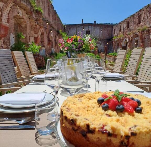 호텔 Zamek Sarny   Schloss Scharfeneck