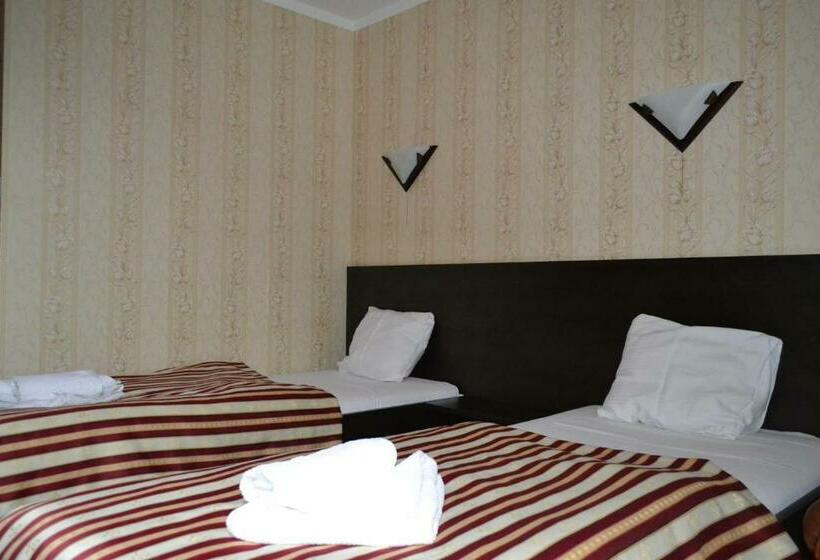 旅馆 Noclegi Capitto