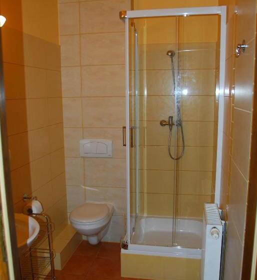 تختخواب و صبحانه Chata Cyborga