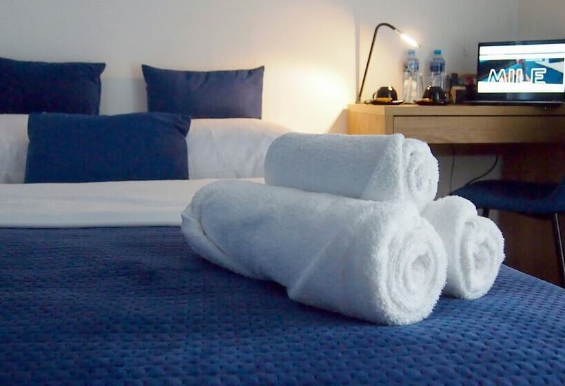 민박 Mile Gdansk Airport & Parking Długoterminowy