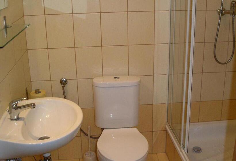 تختخواب و صبحانه Willa Akme