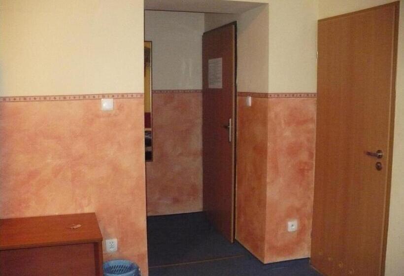 تختخواب و صبحانه Willa Akme