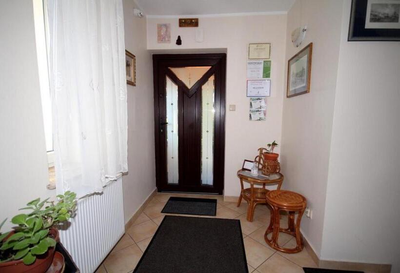 مبيت وإفطار Willa Atrium