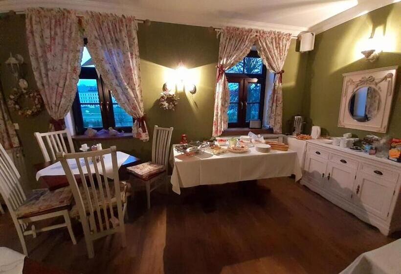 هتل Ik & Restauracja Złota Kaczka