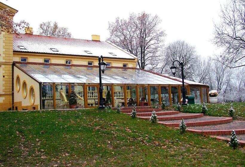 ホテル Pałac Piorunów & Spa
