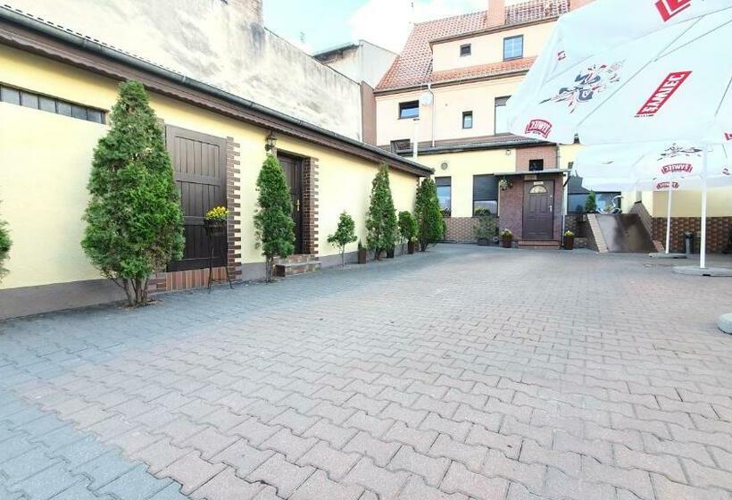 בית מלון כפרי Pokoje Do Wynajęcia Piastowska