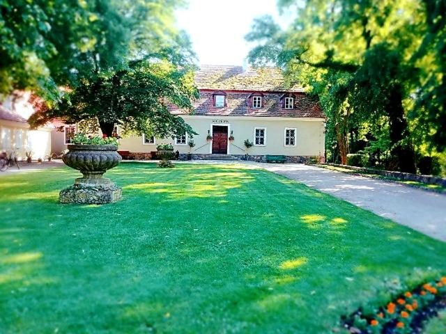 בית מלון כפרי Pokoje Do Wynajęcia Piastowska