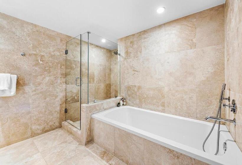 Oceanview Private Condo At 1 Hotel & Homes  906