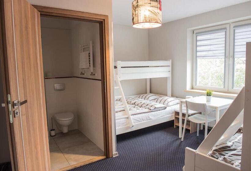 ペンション B&m Guesthouse