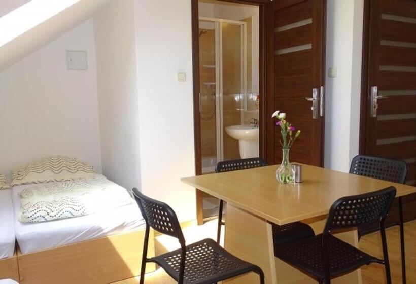 פנסיון Noclegi Marek I Karolina